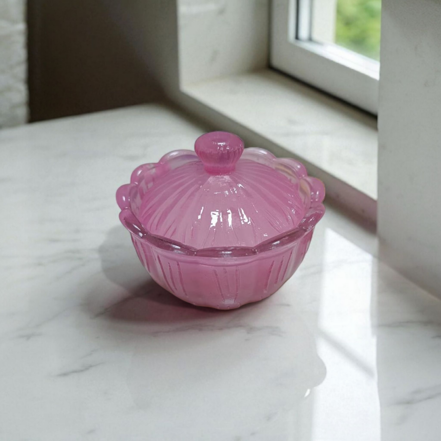 Vintage Rose Glass Candle Bowl with Lid – Hand-Poured Elegance